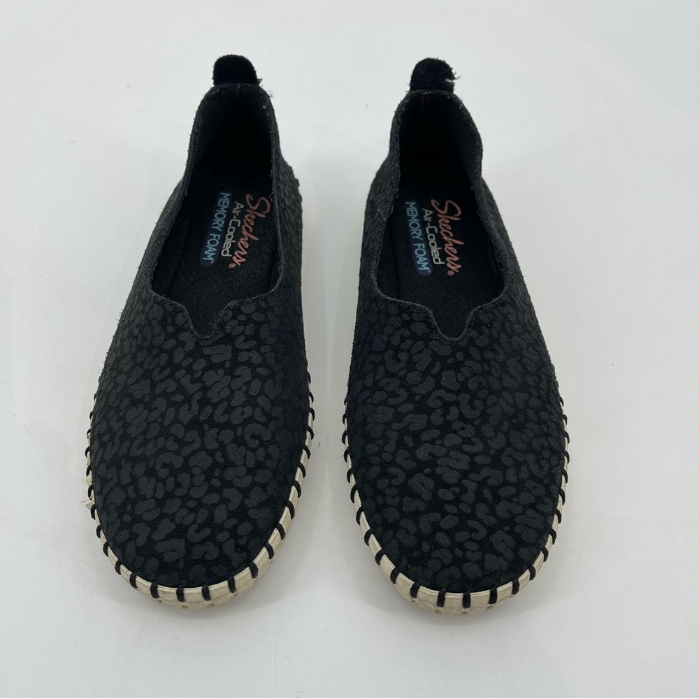 Women’s Skechers size 7.5. Black good condition Preowned